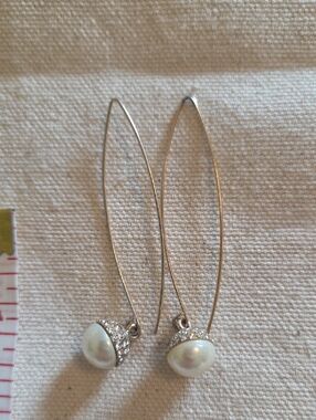 Elegant Pearl Drop Earrings with Pavé Crystal Caps
